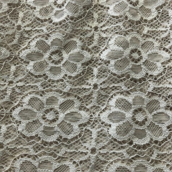 Family Ivory Floral Lace Maxi Beach Cover Up Size XL (fits small) - Picture 5 of 8